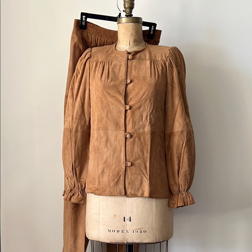 1980’s Vintage Suede Jacket & Pants Set - Picture 6 of 17